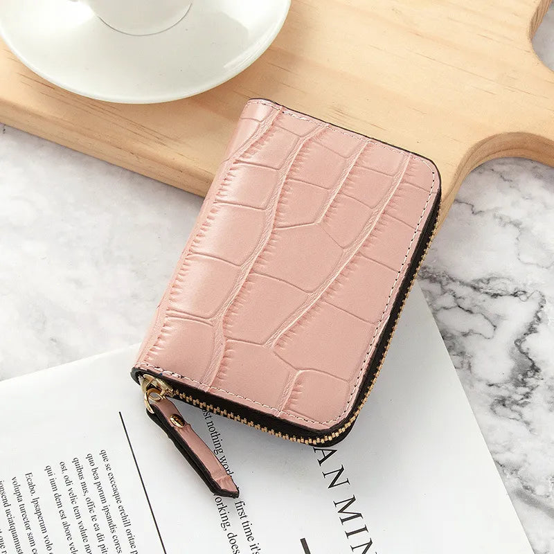 Minimalist Croc Card Wallet